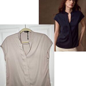 MOTF Elegant Beige/ Tan Colored Blouse Size Mediu.